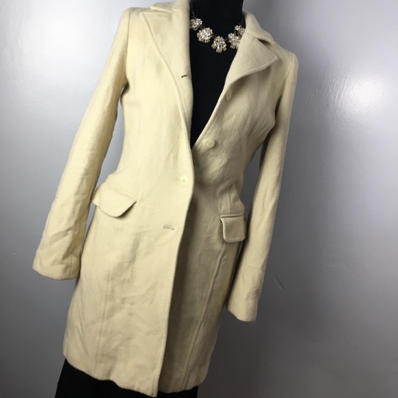 Fabulous Cream Coat 💋 - Picture 4 of 4